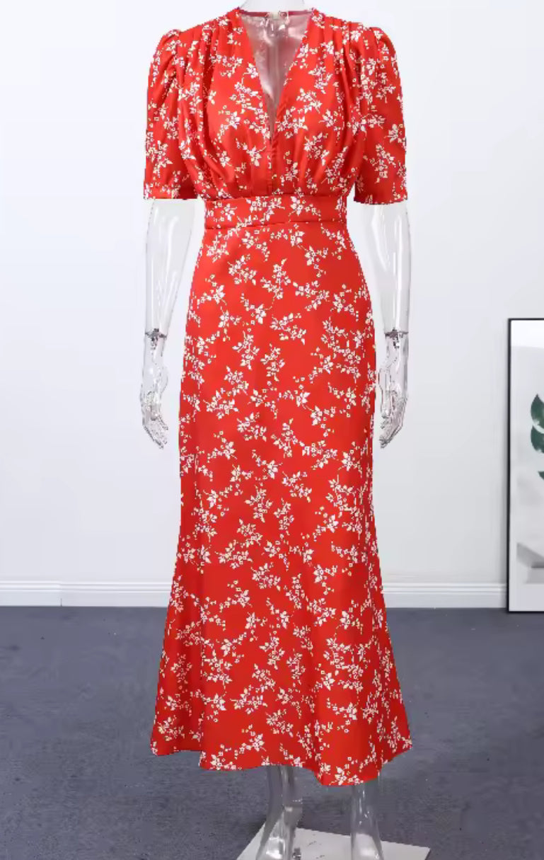 ROBES A FLEURS TAILLE AJUSTÉE