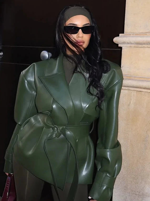 Veste cuir légère structurée ceinture