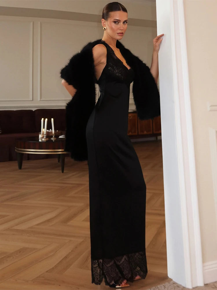 ROBE SATINÉE DÉTAIL DENTELLE