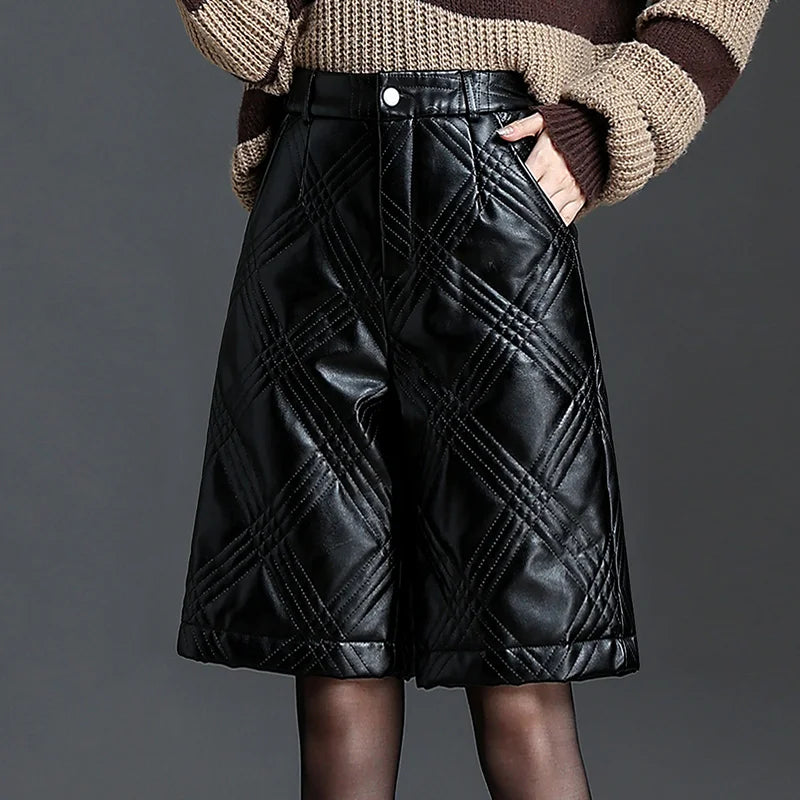 BERMUDA CUIR MATELASSÉ