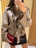 Trench court vintage carreaux